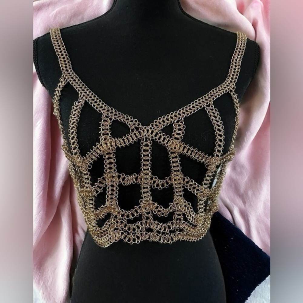 Charming Charlie Chain Crop style Halter - Sz S/M